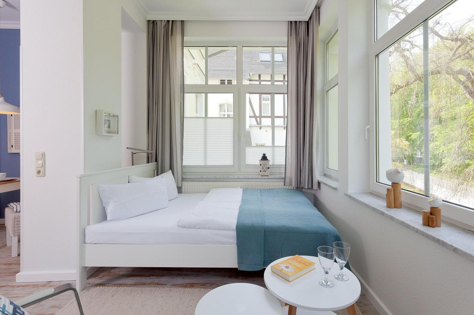 Villa Waldstrasse 10 塞巴特黑灵斯多夫 外观 照片