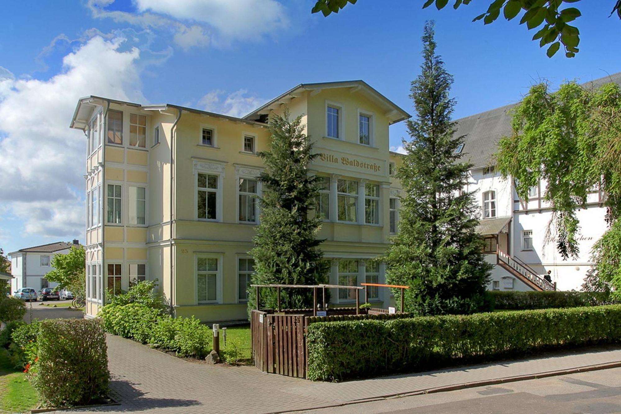 Villa Waldstrasse 10 塞巴特黑灵斯多夫 外观 照片